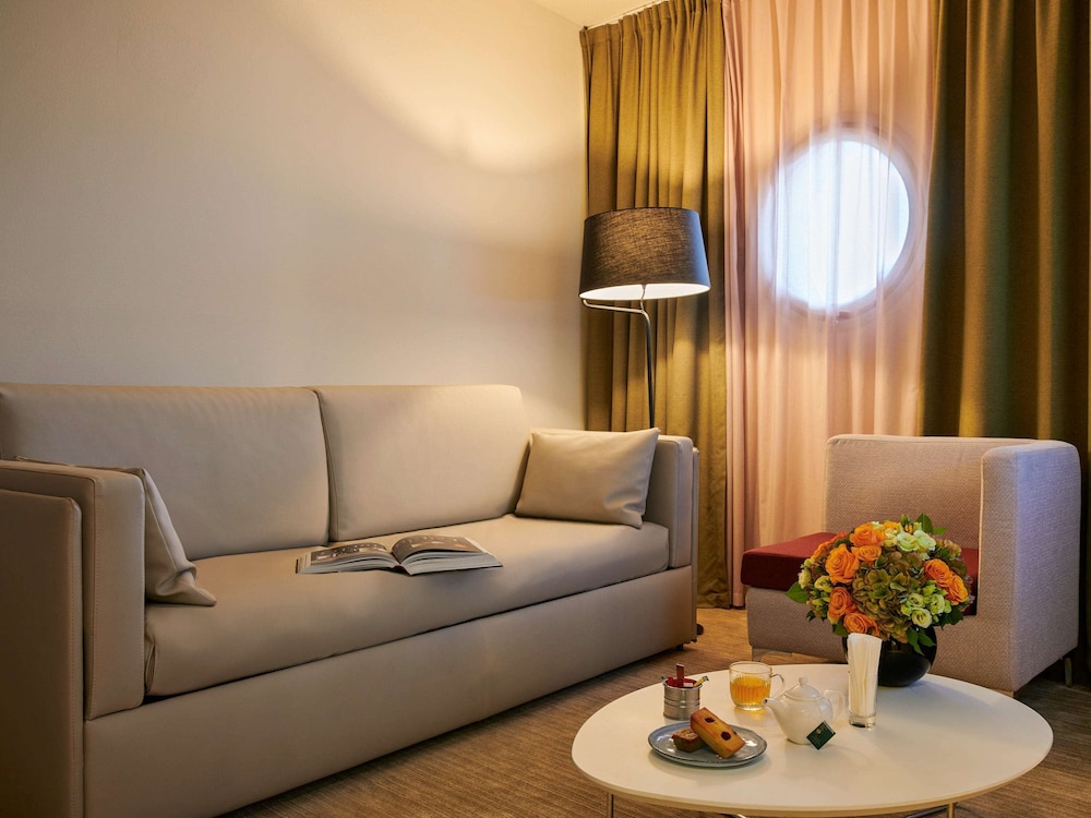 Mercure Paris La Defense Hotel 18
