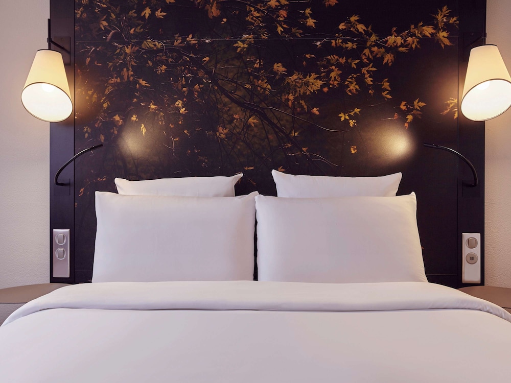 Mercure Paris La Defense Hotel 12