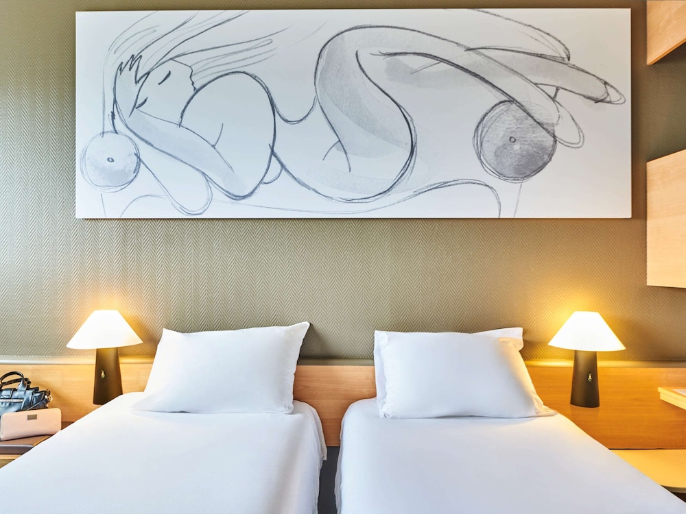 ibis Paris Porte de Montreuil 8