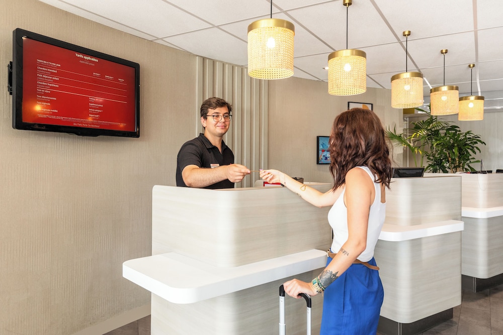 ibis Paris Porte de Montreuil 7