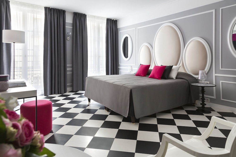 Citadines Opéra Paris 7
