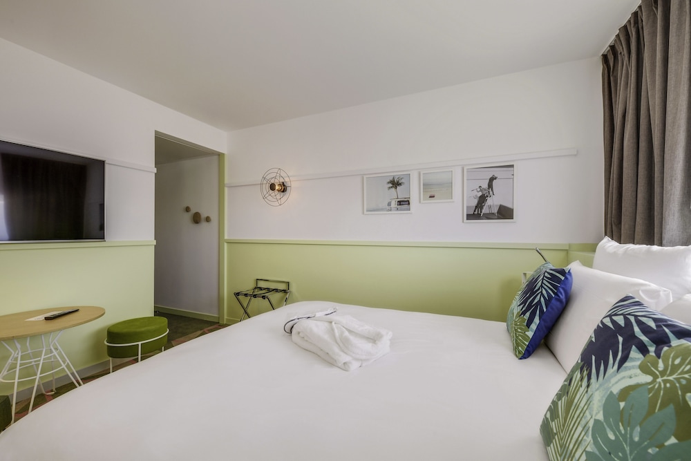 Hotel Mercure Paris Orly Tech Airport 7