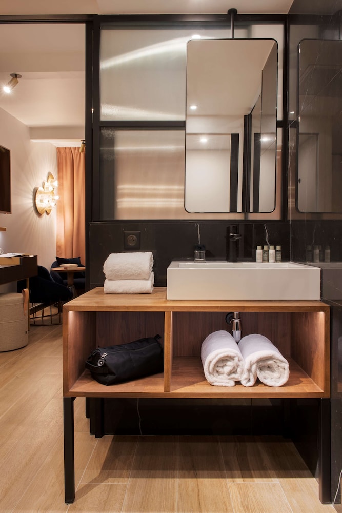 Golden Tulip Paris CDG Airport Villepinte 13