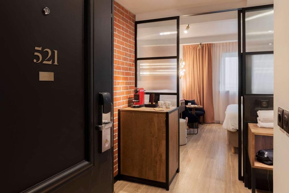 Golden Tulip Paris CDG Airport Villepinte 8