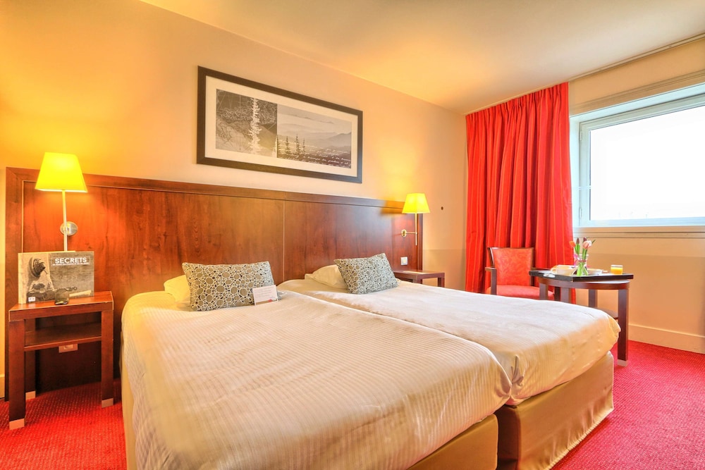 Golden Tulip Paris CDG Airport Villepinte 10