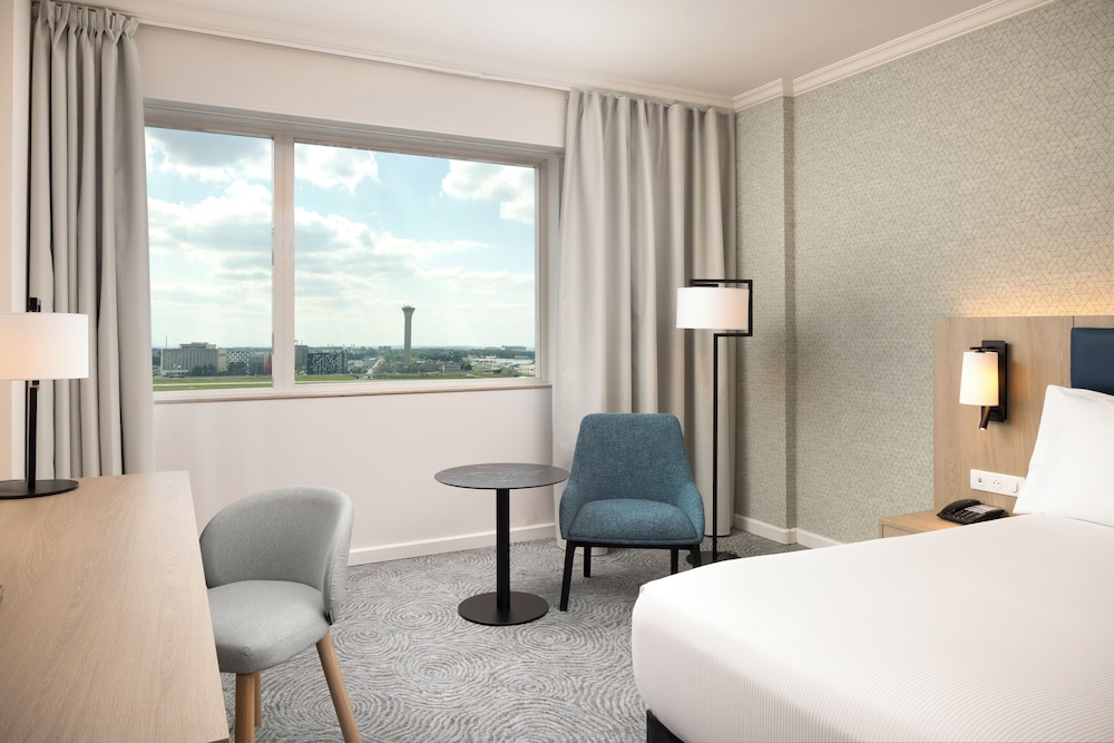 Hilton Paris Charles de Gaulle Airport 14