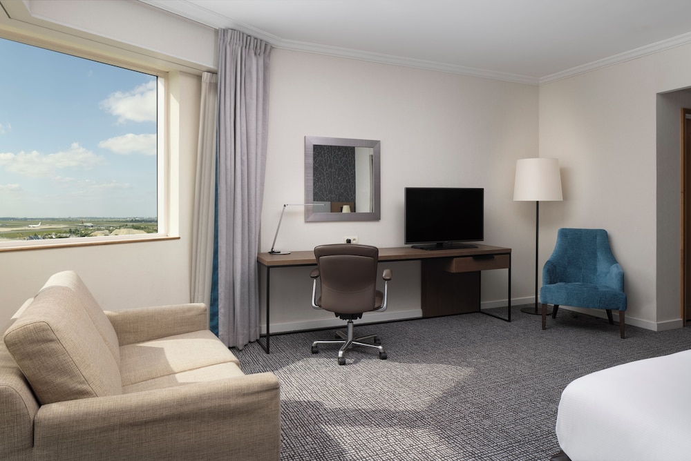 Hilton Paris Charles de Gaulle Airport 11