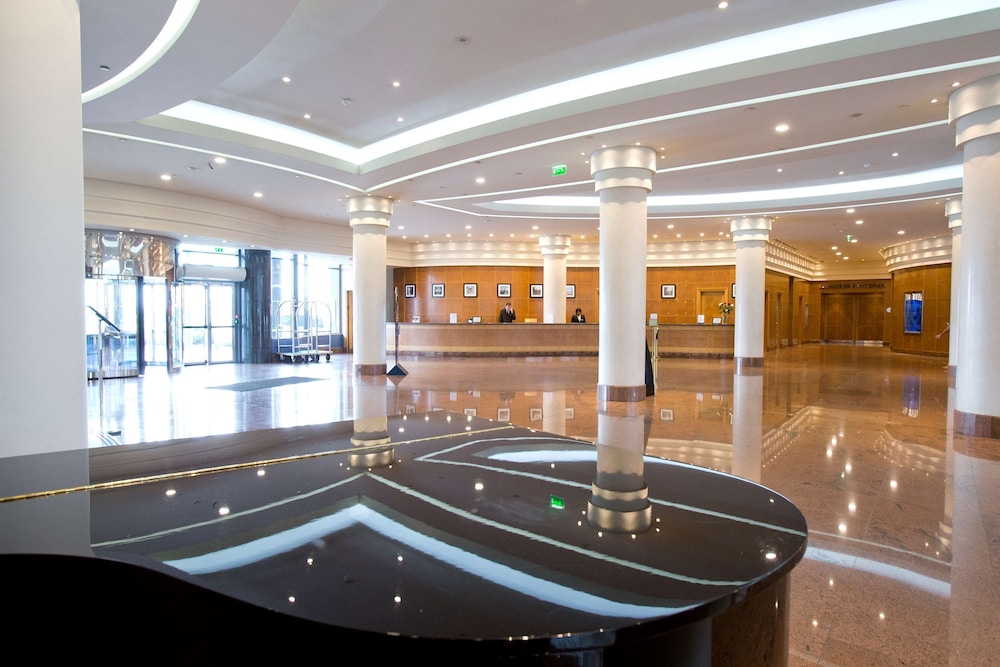 Hilton Paris Charles de Gaulle Airport 6