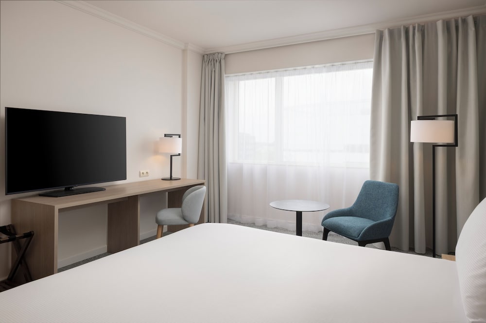 Hilton Paris Charles de Gaulle Airport 16