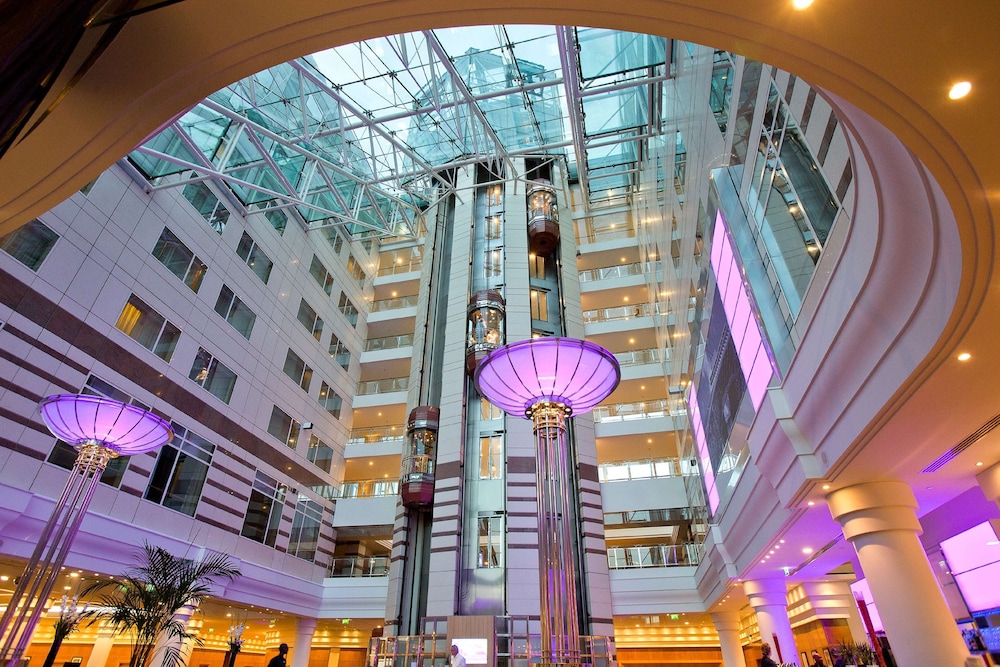 Hilton Paris Charles de Gaulle Airport 1