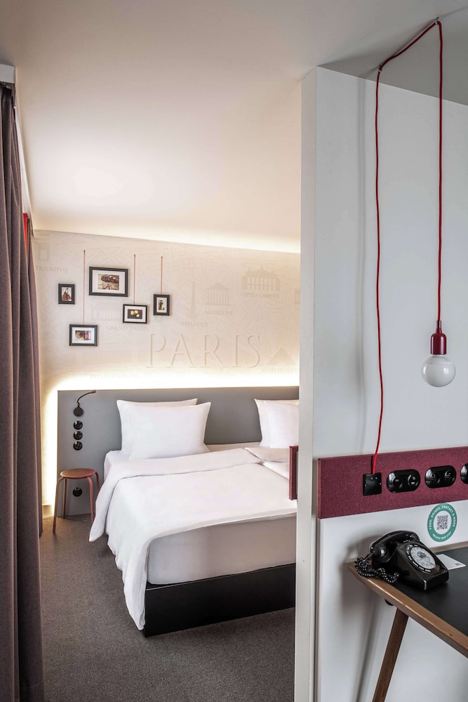 Pentahotel Paris CDG Airport 8