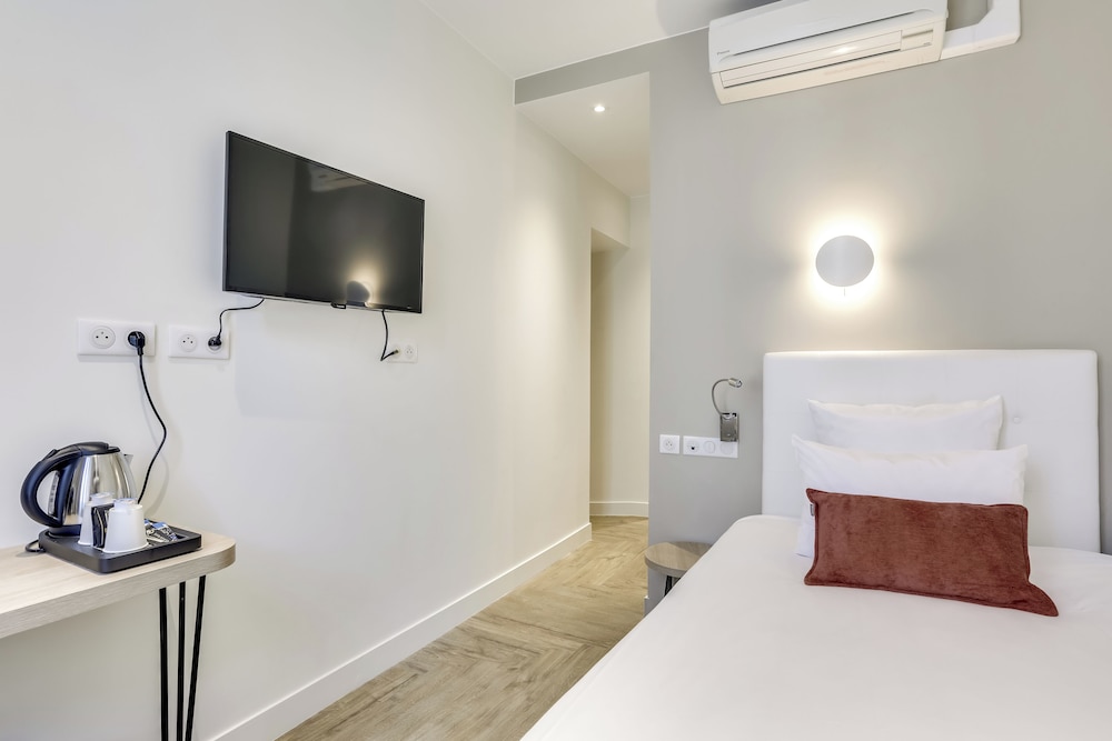 Hotel CourSeine 13