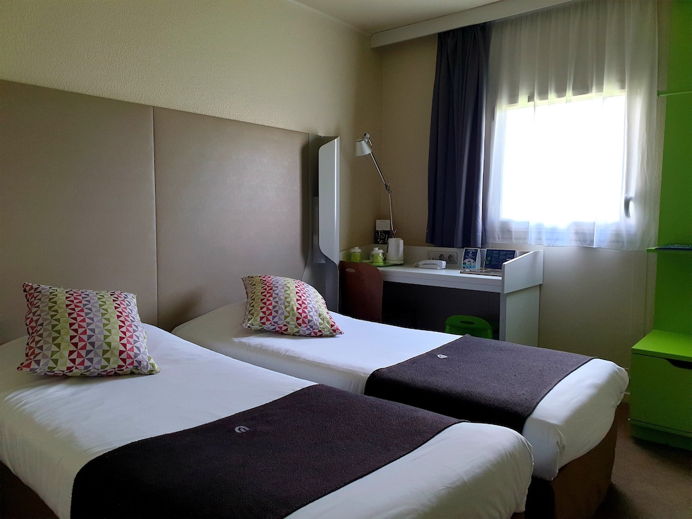 Campanile Paris CDG Airport Villepinte 8