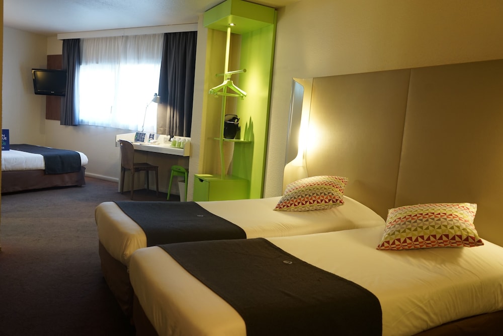 Campanile Paris CDG Airport Villepinte 7
