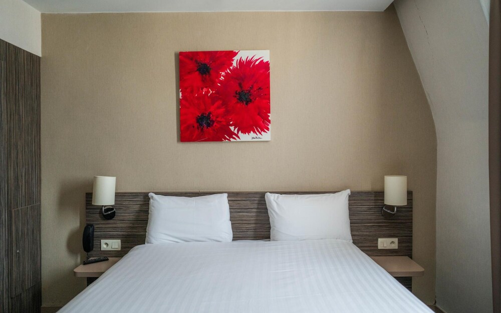 Timhotel Odessa Montparnasse 11