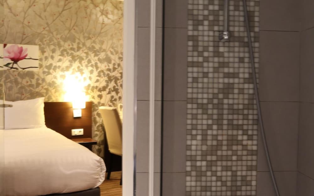 Timhotel Odessa Montparnasse 12