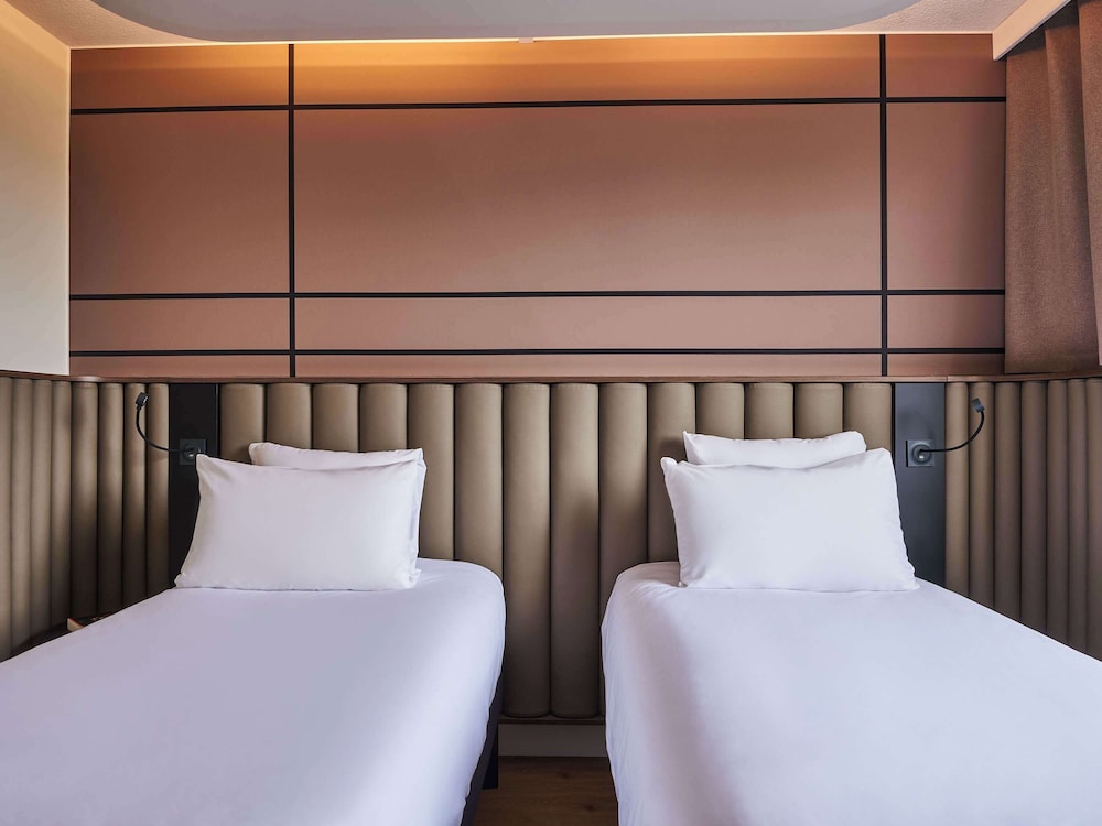 Mercure Paris Nanterre 15
