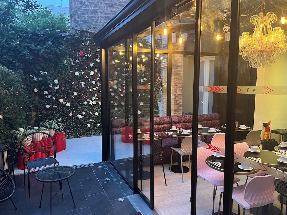 Glam's Hôtel 18