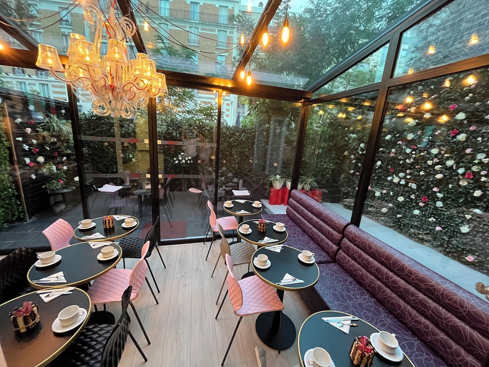 Glam's Hôtel 22