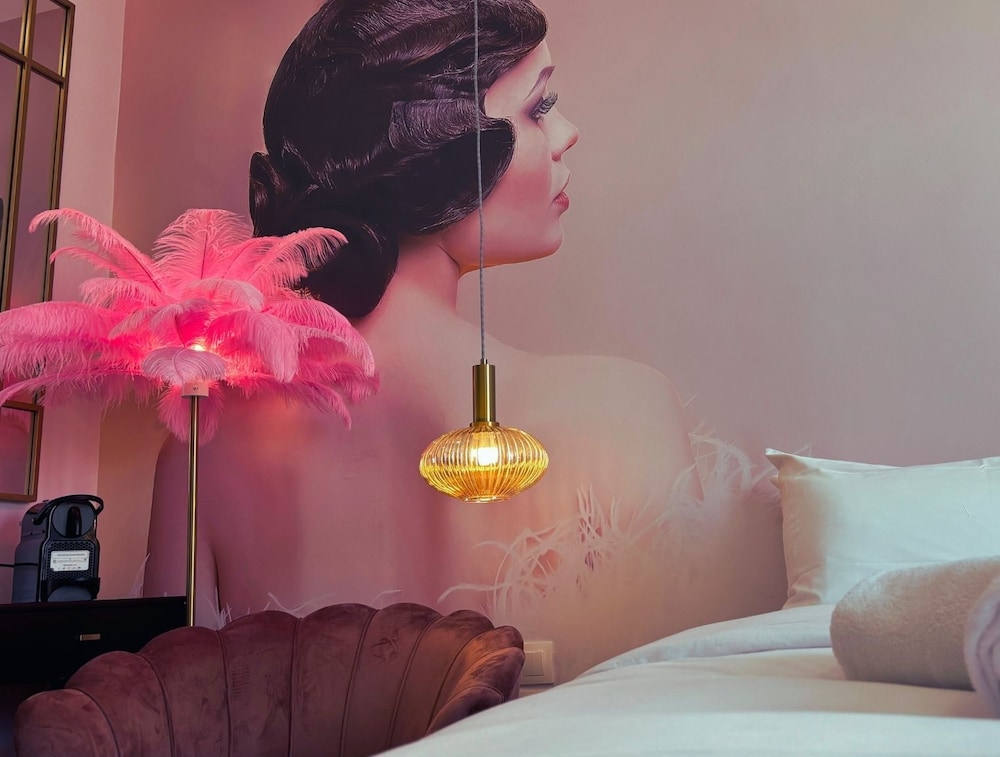 Glam's Hôtel 9