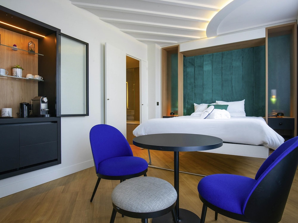Novotel Paris Centre Gare Montparnasse 10