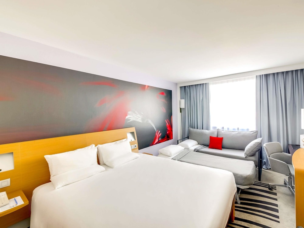 Novotel Paris Centre Gare Montparnasse 12