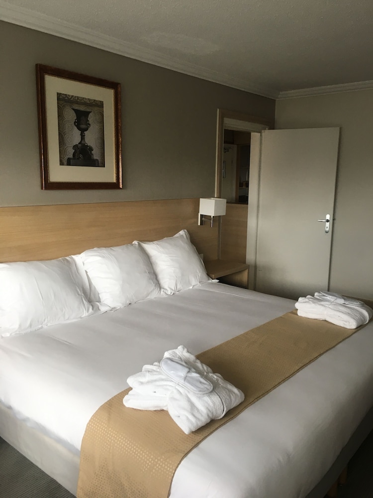 Hotel Inn Paris CDG Airport 10