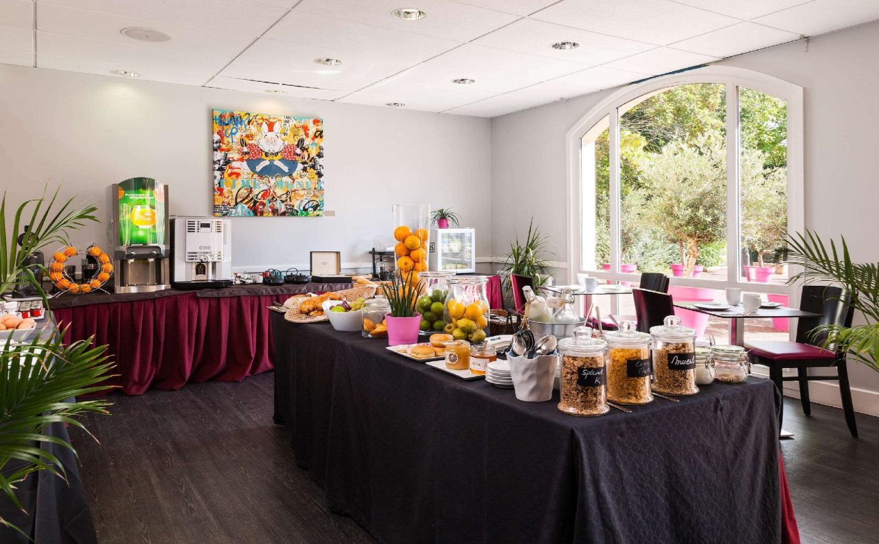 Quality Suites Maisons-Laffitte Paris Ouest 10