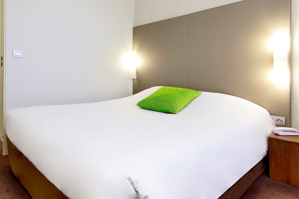 Hotel Campanile Paris Est - Porte de Bagnolet 8