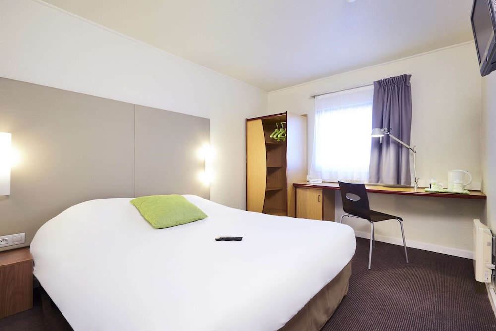 Hotel Campanile Paris Est - Porte de Bagnolet 10