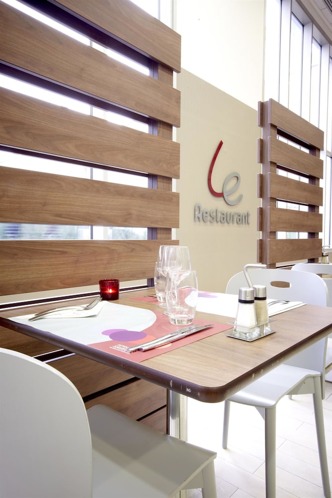 Hotel Campanile Paris Est - Porte de Bagnolet 17