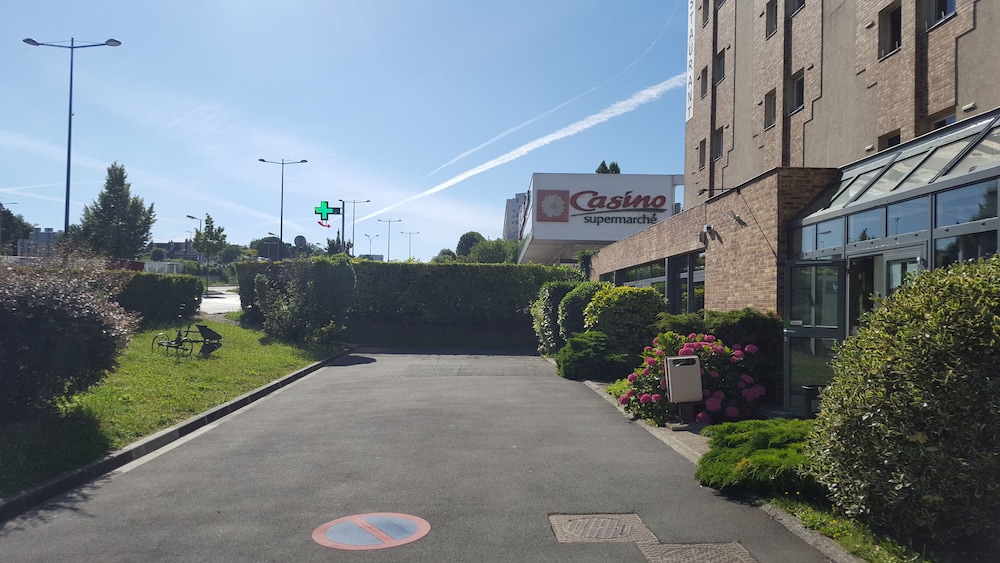 ibis Budget Fresnes 16