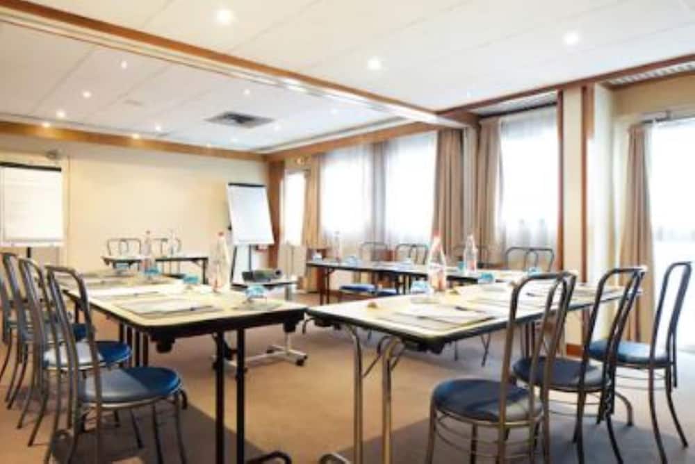 ibis Budget Fresnes 12