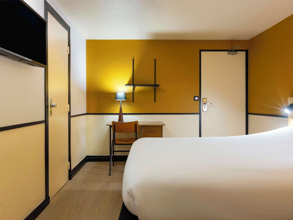 Greet Hotel Villeneuve La Garenne 16