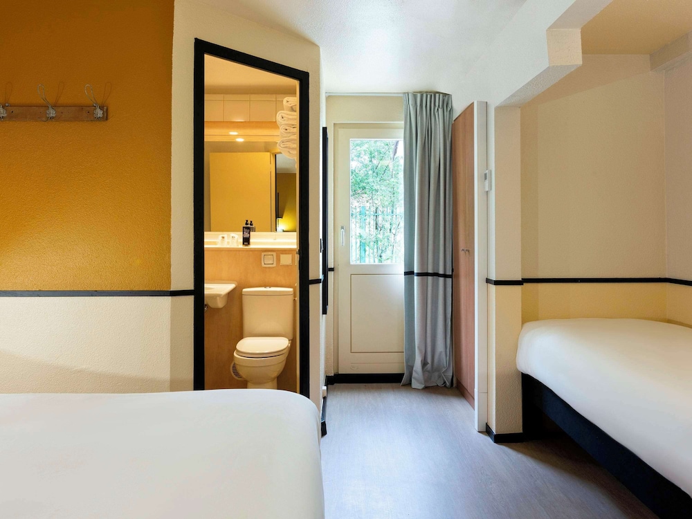 Greet Hotel Villeneuve La Garenne 17