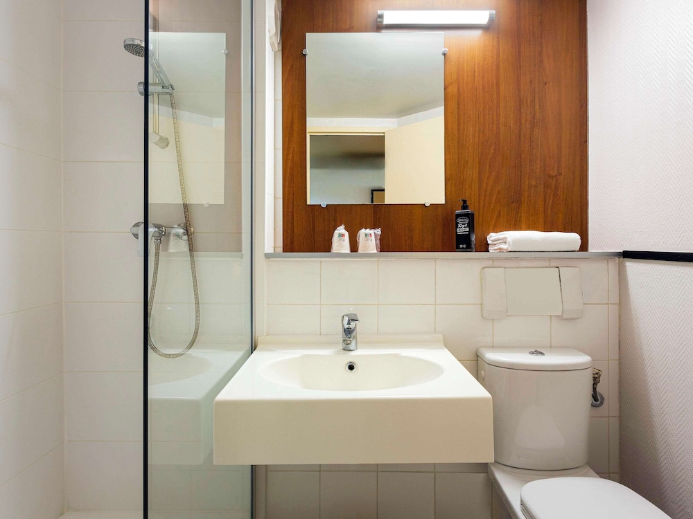 Greet Hotel Villeneuve La Garenne 18