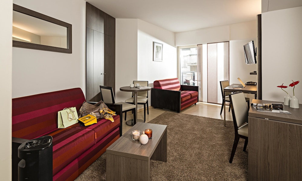 Residhome Courbevoie la Défense 17