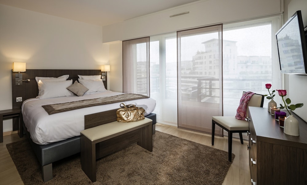 Residhome Courbevoie la Défense 10