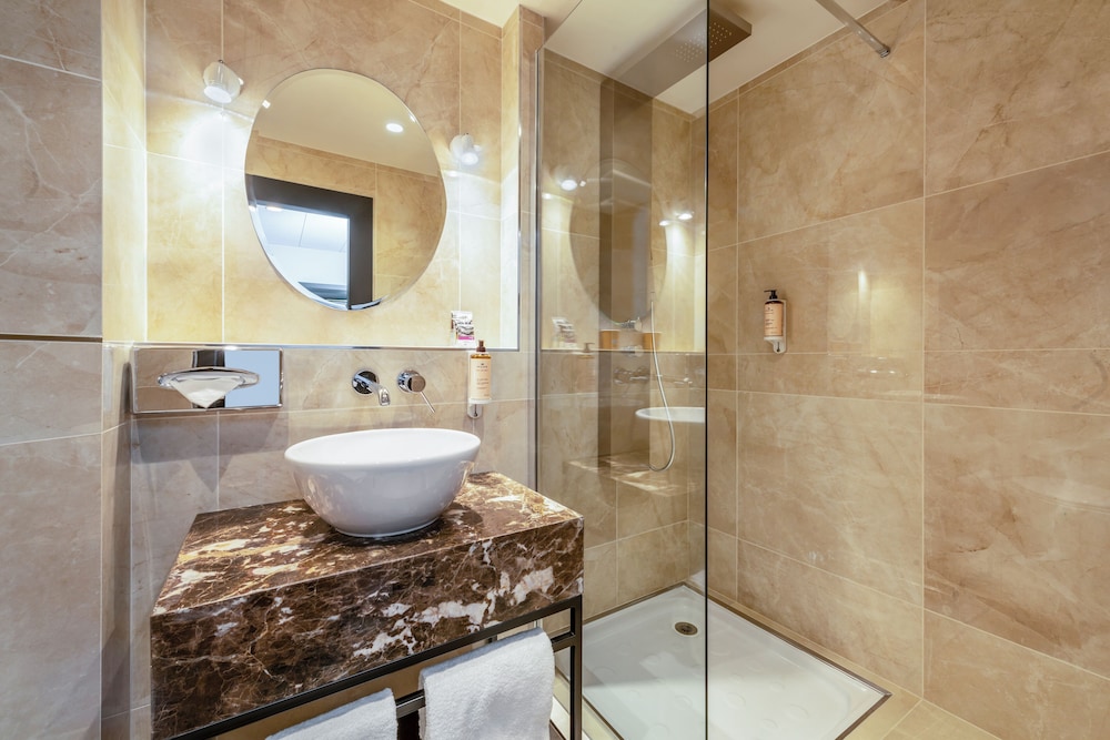 Mercure Versailles Paris Ouest 23