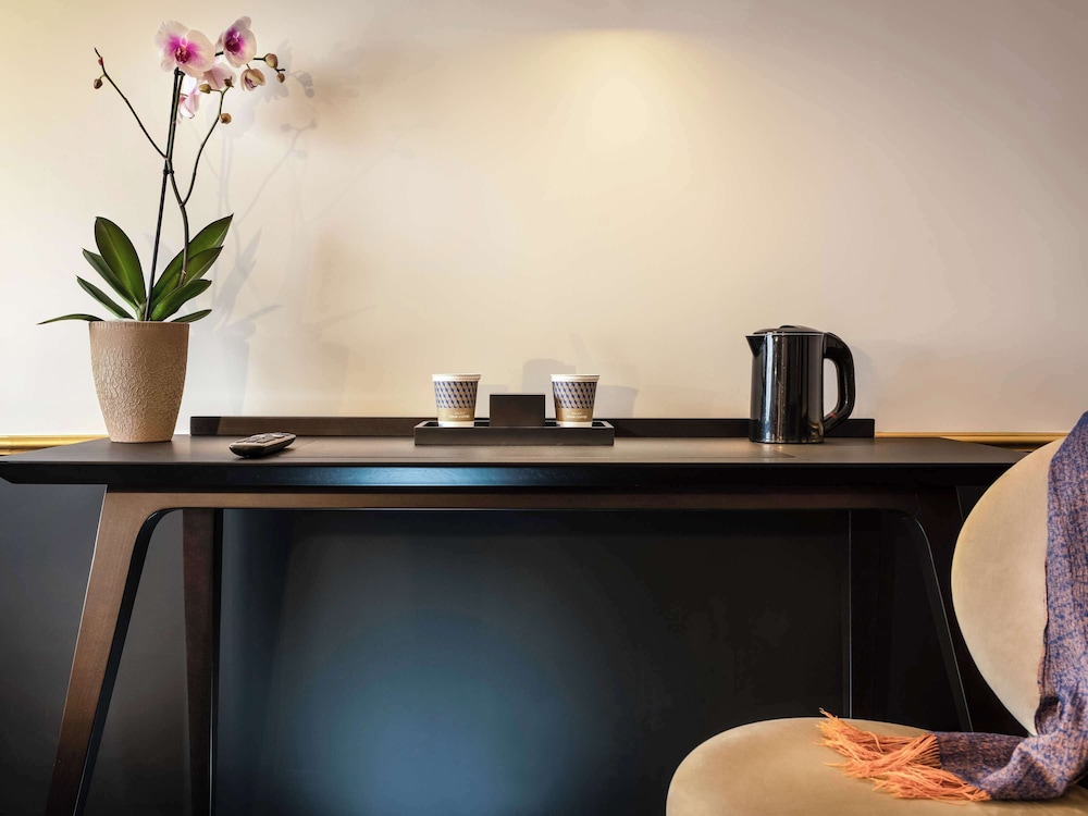 Mercure Versailles Paris Ouest 12
