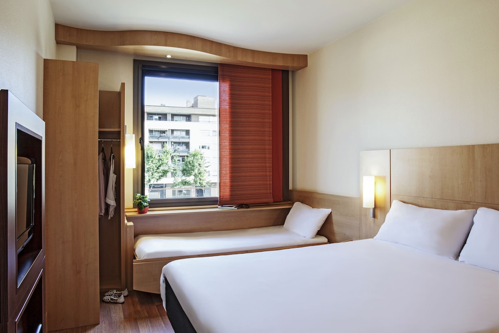 ibis Paris La Defense Esplanade 4
