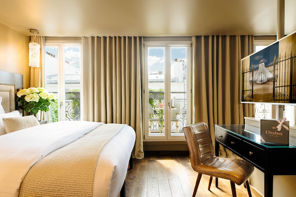 B Montmartre 24