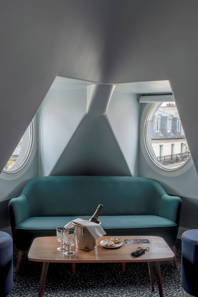 Grand Pigalle Hôtel 11