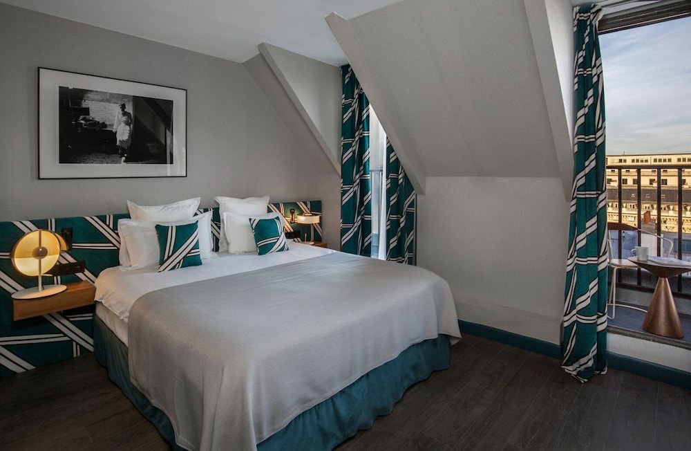 Hôtel Aoriste 18