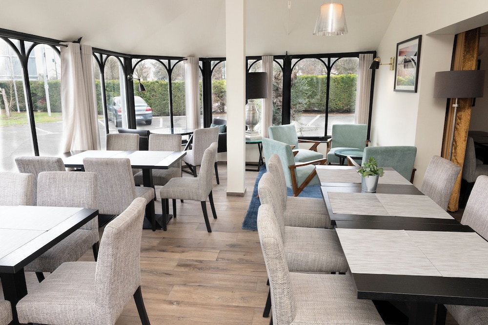 Brit Hotel Confort Orly Morangis 21