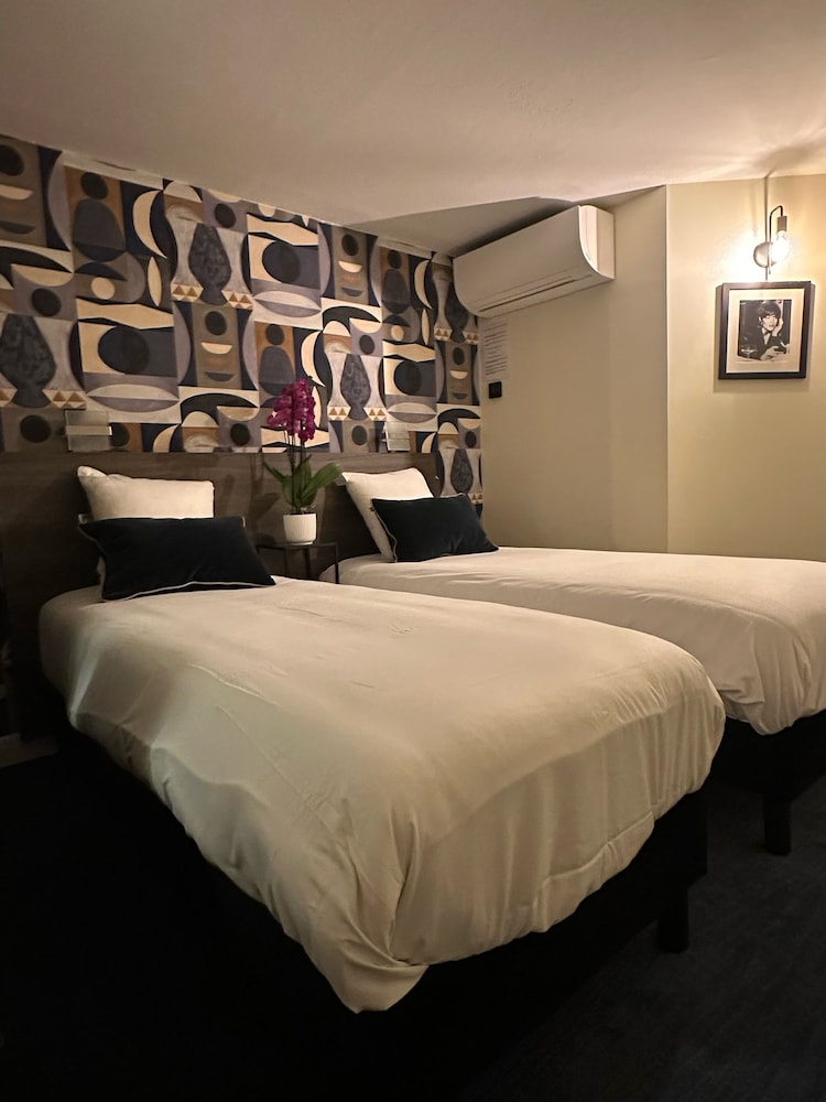 Brit Hotel Confort Orly Morangis 11