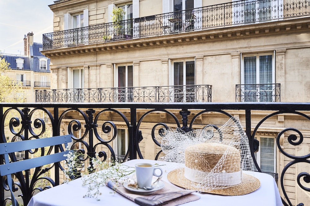Exclusive Sainte Beuve 22