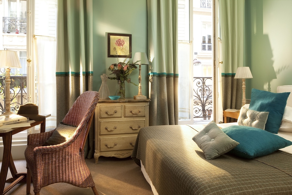 Exclusive Sainte Beuve 12
