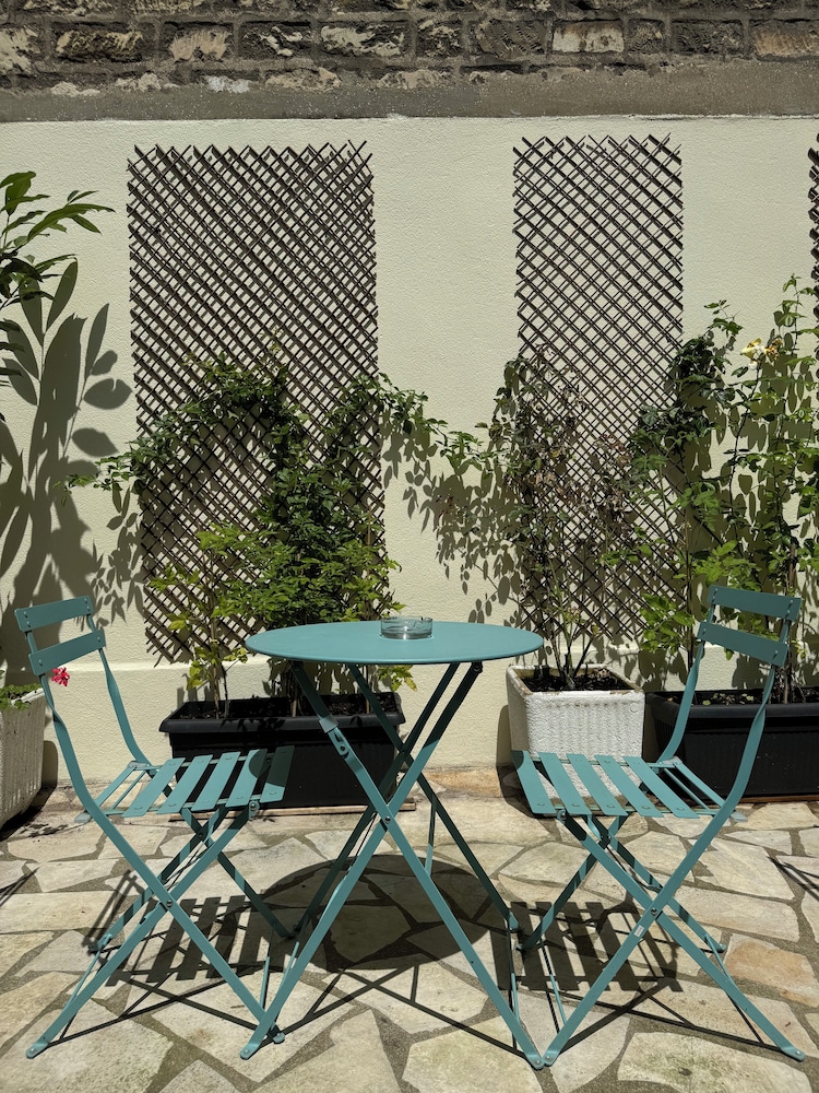 Hipotel Paris Lilas Gambetta 14