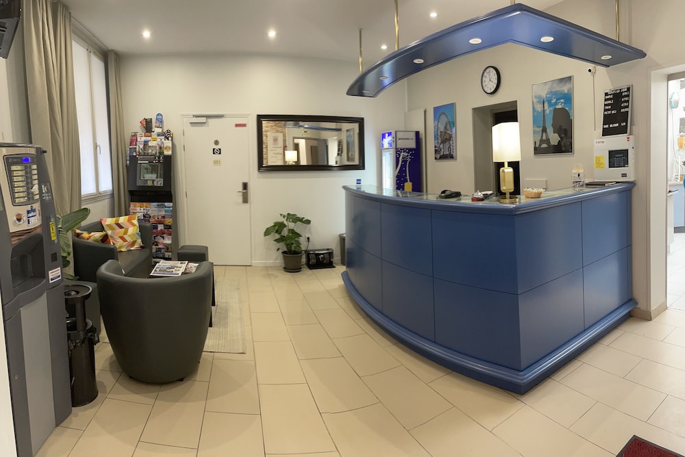 Hipotel Paris Lilas Gambetta 4